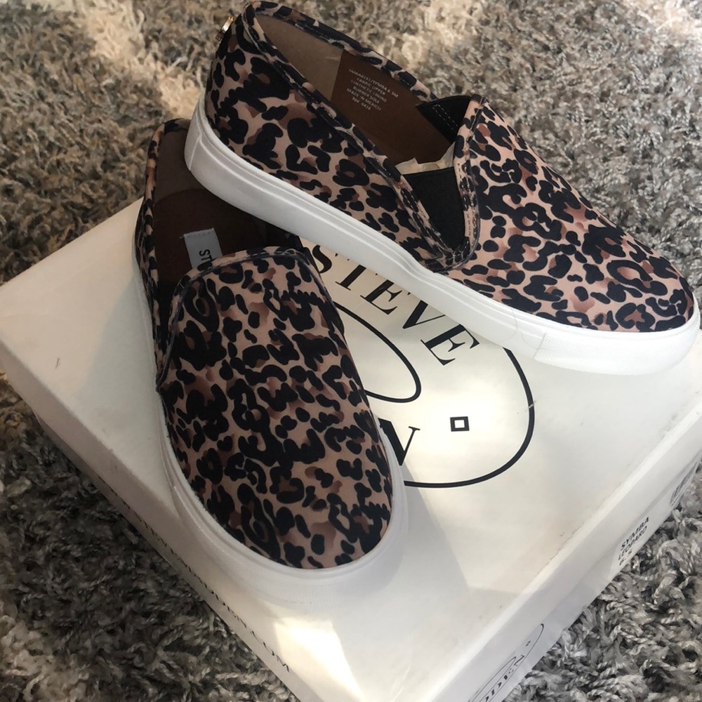 Steve Madden Leopard slip-on sneakers